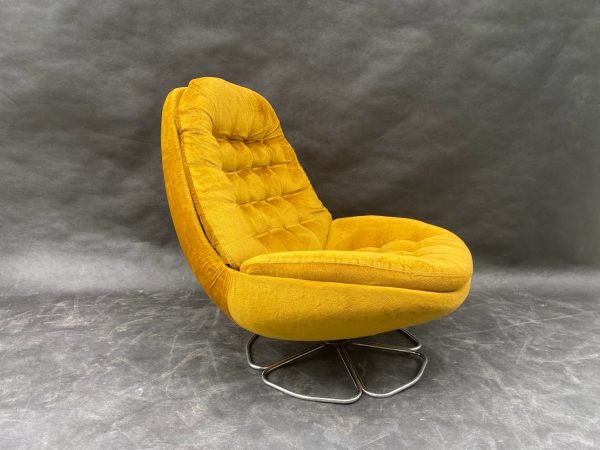 retro bucket chair